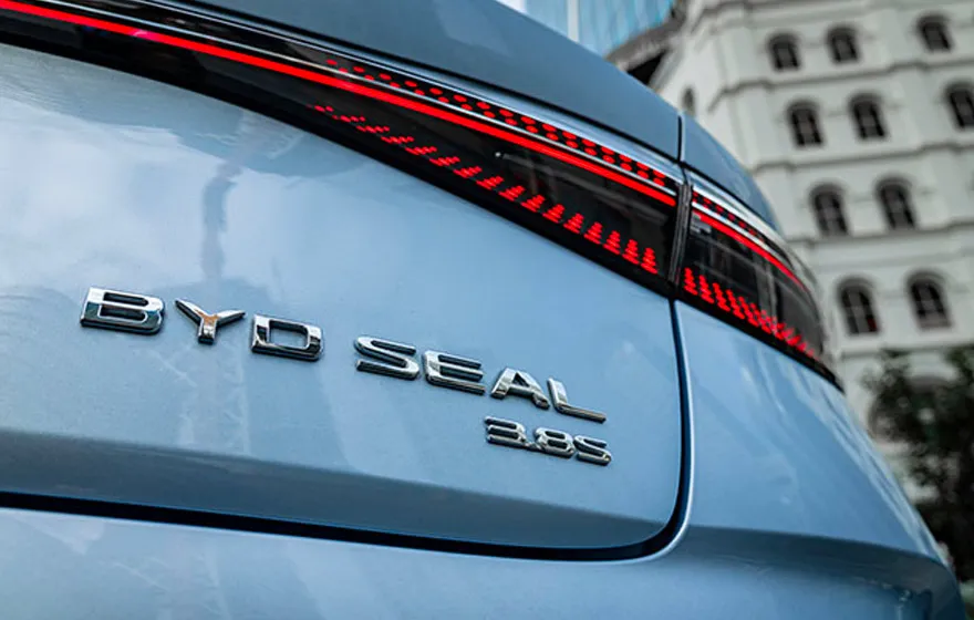 Desain lampu dan bodi Seal