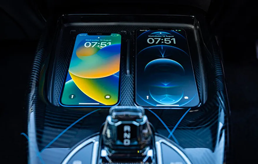 Fitur hiburan mobil listrik